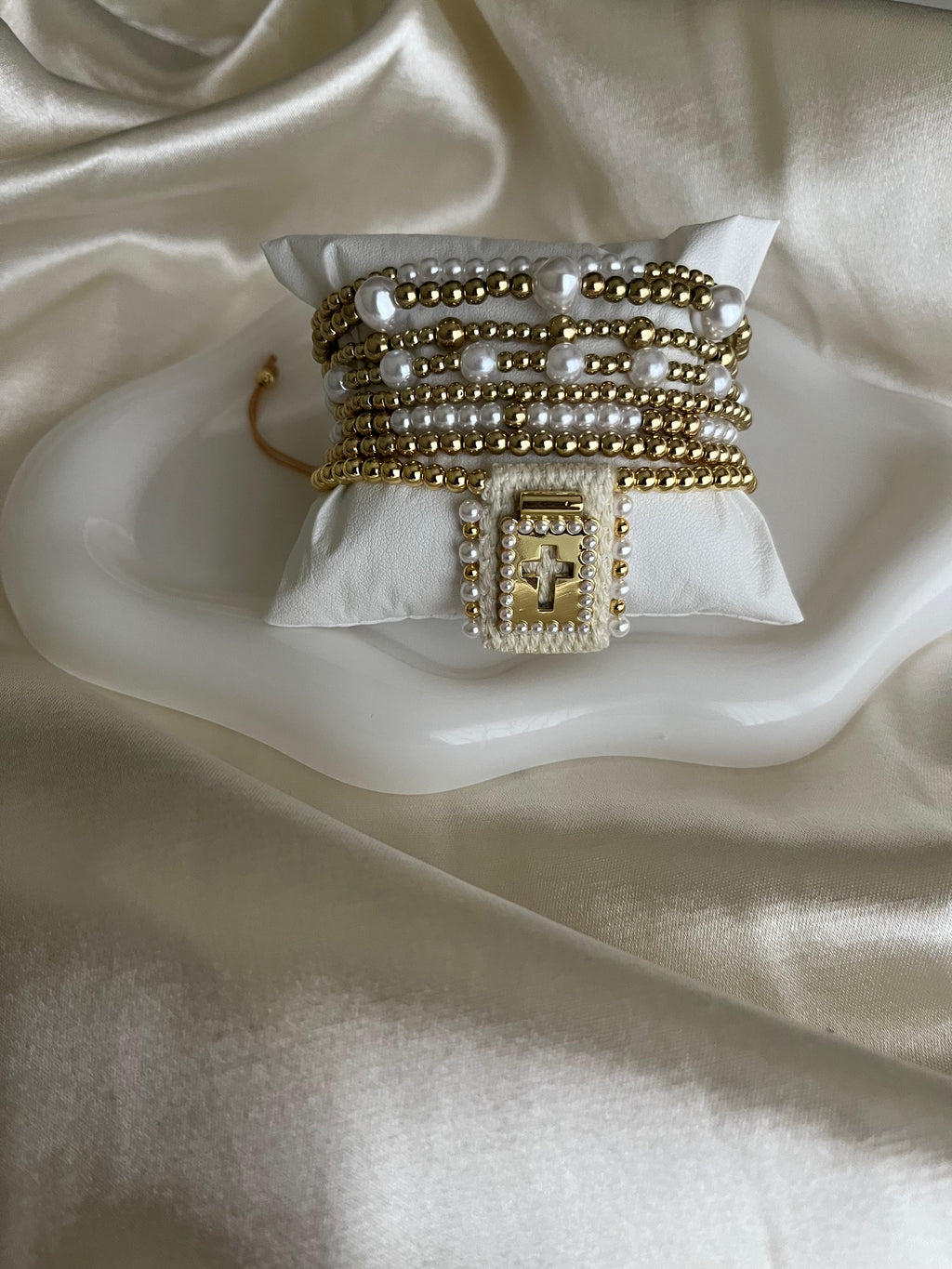 Conjunto de pulseras con escapulario de Fe