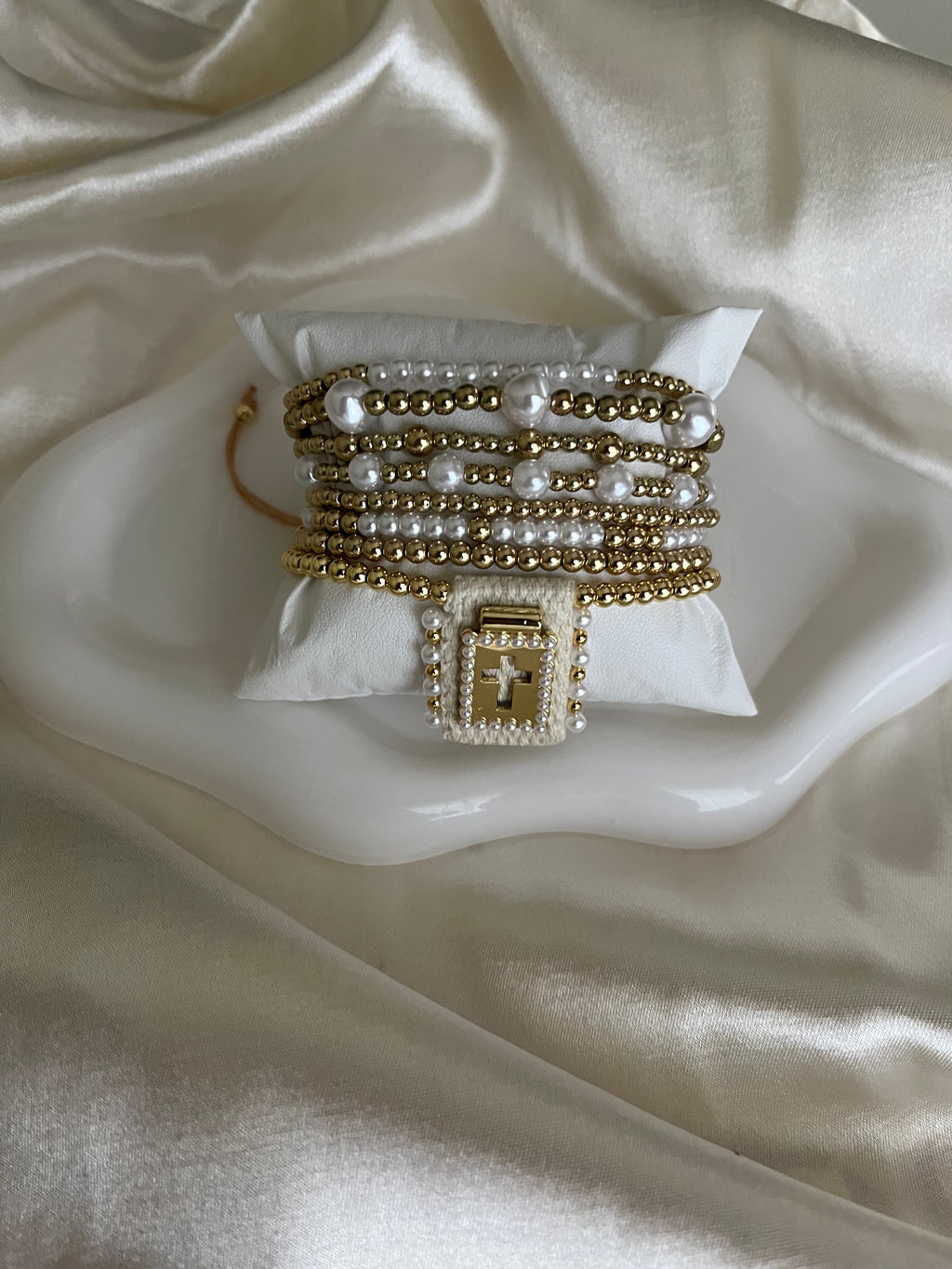 Conjunto de pulseras con escapulario de Fe